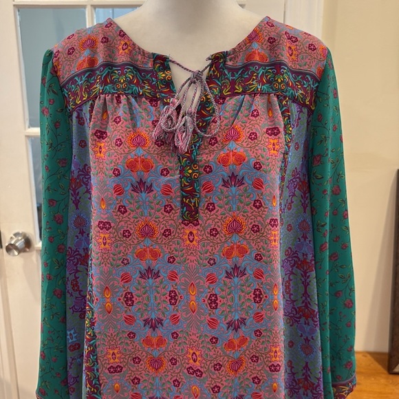 Dalia Floral Multicolor Women's Top.  Size M - Picture 2 of 9